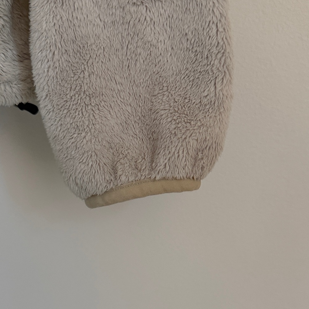 The North Face Women's Teddy Jacket - Picture 6 of 10